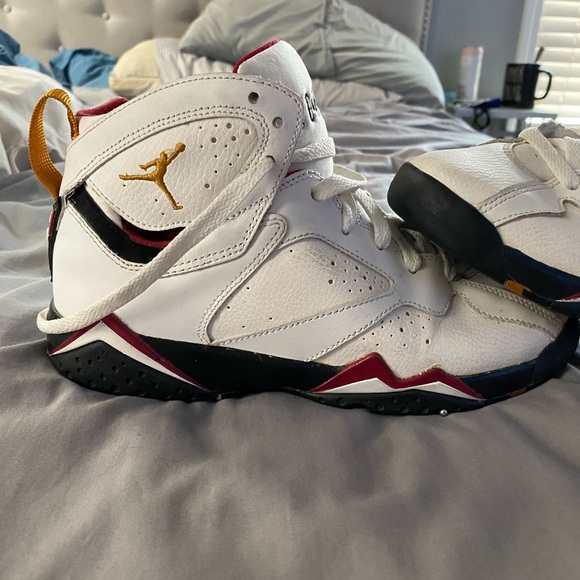 JORDAN 7’s - Picture 2 of 5